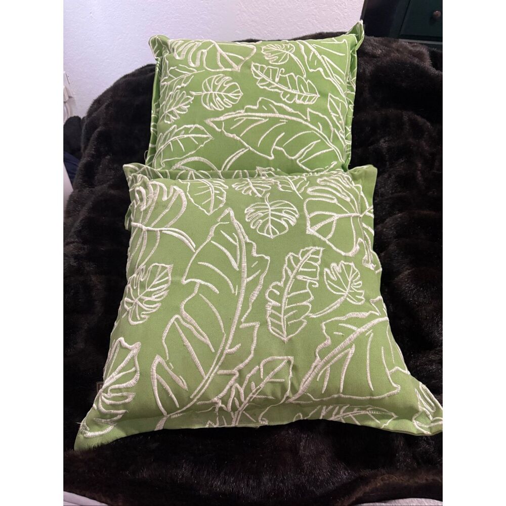 Decorative Green Pillow Allen + Roth leaves leaf x 2